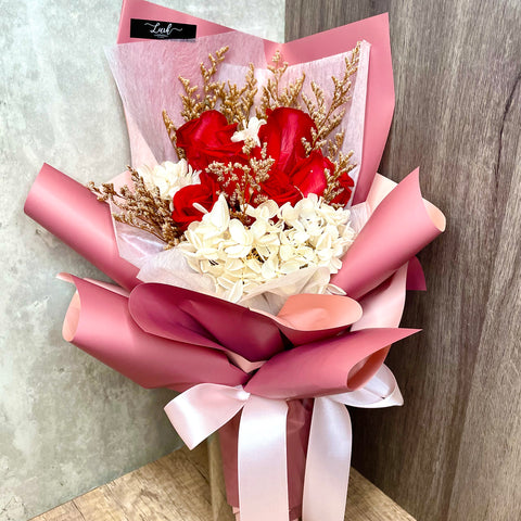 Alea Preserved Flower Bouquet (6 Roses)